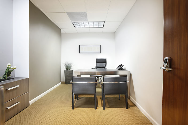 ANEX OFFICE - Executive Office with window